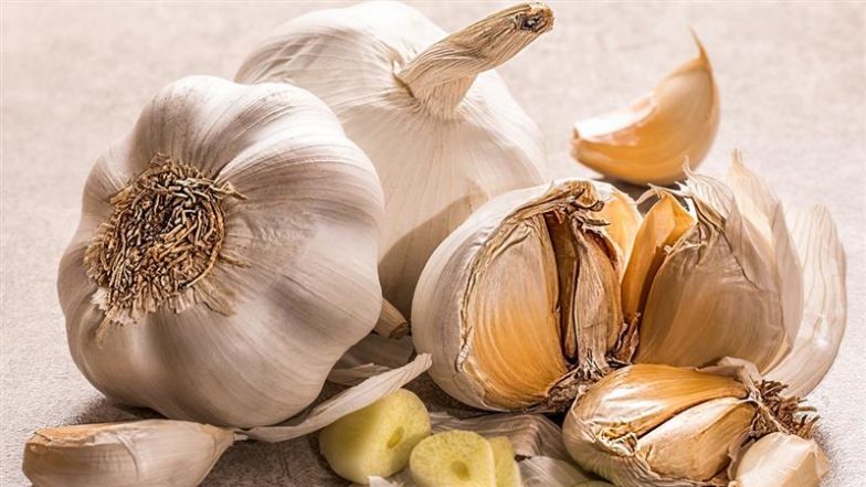 Benefits of Garlic: शारीरिक समस्याओं को चुटकी में दूर करता है लहसुन, रखता है चुस्त-दुरुस्त और तंदुरुस्त