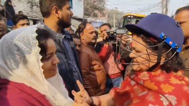 VIDEO: अतिक्रमण हटाने पहुंची टीम, कानपुर के सीसामऊ की MLA नसीम सोलंकी ने हाथ जोड़कर मेयर से लगाई गुहार, मांगी मोहलत; मेयर बोली, 'एक सेकंड का समय नहीं दूंगी'