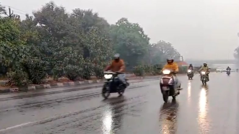 Delhi NCR: दिल्ली एनसीआर में बदला मौसम का मिजाज, कई इलाकों में बारिश, सर्दी बढ़ी