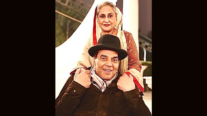 Dharmendra Shares a Throwback Picture with Jaya Bachchan: धर्मेन्द्र ने साझा की जया बच्चन के साथ पुरानी तस्वीर, फैंस हुए इमोशनल (View Pic)
