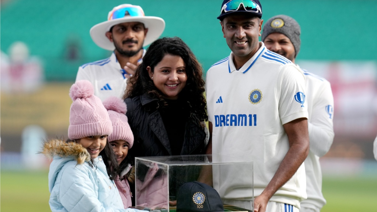 Ravi Ashwin Retires: रविचंद्रन अश्विन ने अंतरराष्ट्रीय क्रिकेट से लिया संन्यास, यहां देखें दिग्गज ऑलराउंडर के बड़े रिकॉर्ड