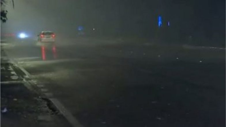 Delhi Weather Update: बारिश के बाद दिल्ली में ठंड का सितम, कोहरे का अलर्ट जारी, जानें कैसा रहेगा मौसम
