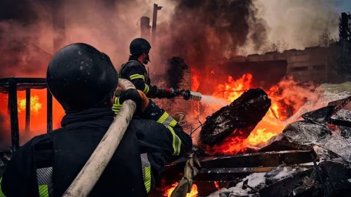 Ukraine-Russia War: यूक्रेन के दक्षिणी शहर जापोरिज्जिया पर बड़ा रूसी हमला, 13 की मौत