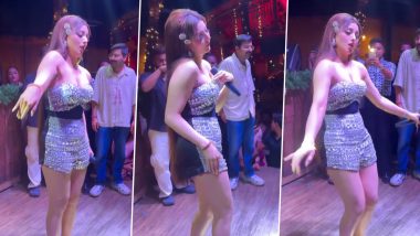 Urvashi Rautela का गोवा में लाइव फरफॉर्मेंस, एक्ट्रेस के ठुमकों ने फैंस को बनाया दीवाना (Watch Video)