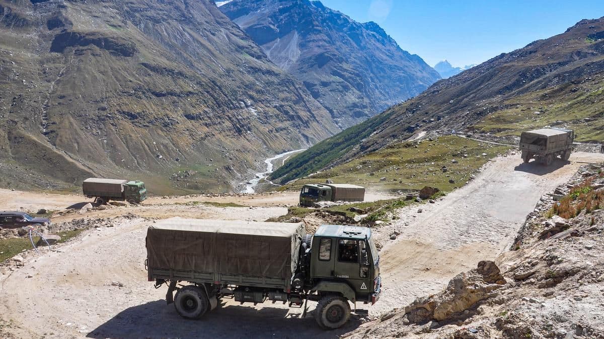 LAC पर स्थिति संवेदनशील लेकिन स्थिर ...', आर्मी चीफ ने चीन के साथ कूटनीतिक वार्ता पर दिया जोर