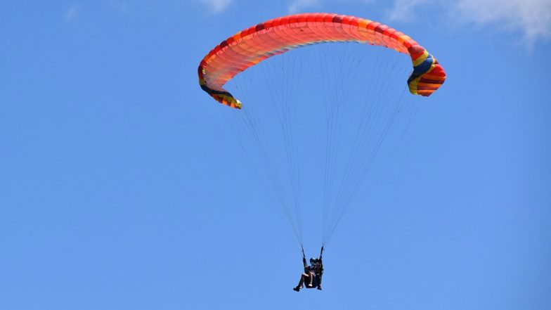 Goa Government's Rules Regarding Paragliding: गोवा में पैराग्लाइडिंग के पाबंदी को लेकर सरकार का बड़ा फैसला, परमिशन केवल नियमों और सुरक्षा का पालन करने पर ही मिलेगी