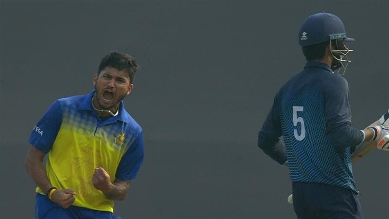 Vijay Hazare Trophy 2025: देवदत्त पडीक्कल और रविचंद्रन स्मरण ने जड़ा अर्धशतक, कर्नाटक ने हरियाणा को हराकर विजय हजारे ट्रॉफी के फाइनल में की एंट्री