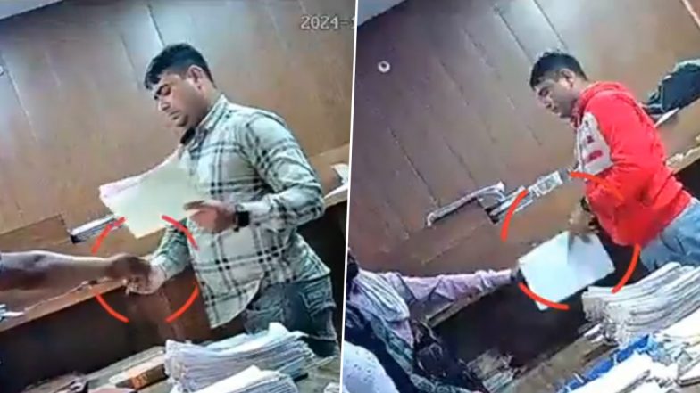 VIDEO: गाजियाबाद के एसीपी ऑफिस में दो कांस्टेबल ने ली रिश्वत, कैमरे में कैद हुई घटना, दोनों हुए सस्पेंड