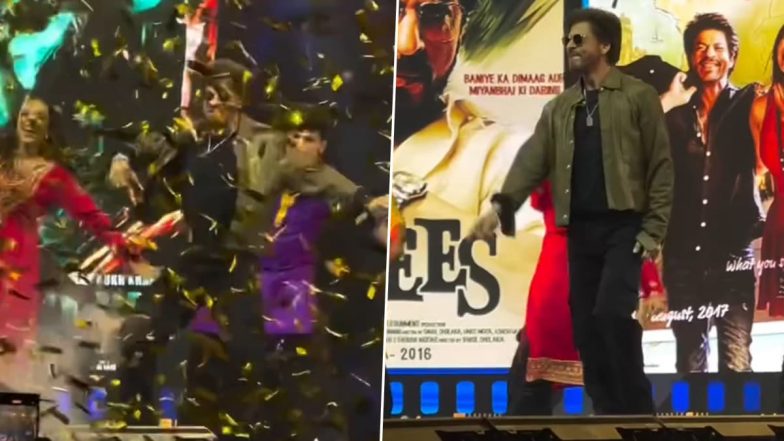 SRK Dances to &lsquo;Chaiyya Chaiyya&rsquo; in Dubai: शाहरुख खान ने दुबई के ग्लोबल विलेज में &lsquo;छैंय्या छैंय्या&rsquo; पर किया डांस, 'ओम शांति ओम' का डायलॉग बोलकर फैंस का जीता दिल (Watch Video)