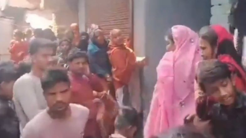 Cylinder Blast in Kanpur: काम करते समय अचानक सिलेंडर फटा, एक की हुई मौत, कानपुर के फेथफुलगंज की घटना (Watch Video)