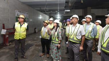 Mumbai Metro Update: मुंबई में मेट्रो एक्वा लाइन 3 का काम जोरों पर, वर्ली और आचार्य आत्रेय चौक स्टेशन का निरीक्षण करने पहुंची MMRC की MD अश्विनी भिड़े (View Pics)