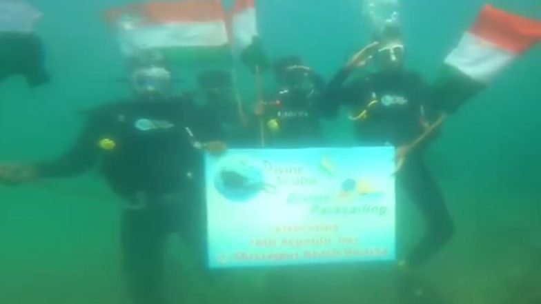 VIDEO: गुजरात के द्वारका में मनाया गया 76वां गणतंत्र दिवस, स्कूबा डाइवर्स ने पानी के अंदर लहराया तिरंगा; दिल छू लेने वाला वीडियो आया सामने