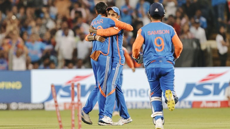 IND vs ENG, 4th T20I Match Live Score Update: इंग्लैंड की टीम को लगा छठा झटका, ब्रायडन कार्स लौटे पवेलियन