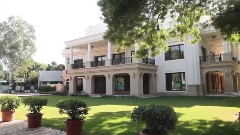 Kejriwal's 'Sheesh Mahal' Video: बीजेपी ने जारी किया अरविंद केजरीवाल के 'शीश महल' का वीडियो, नाम दिया महाठग...