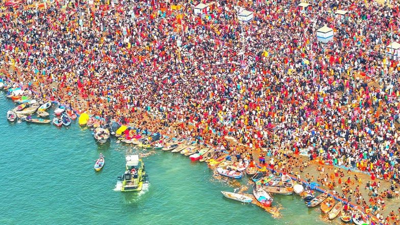 सोशल मीडिया पर वायरल चंद लोगों से इतर कल्पवासियों, साधु-संतों के अखाड़ों, शिविरों में है असली महाकुंभ