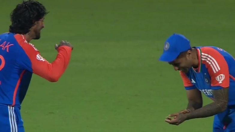 Suryakumar Yadav Bows Down to Tilak Varma: तिलक वर्मा की 72* रन की धमाकेदार मैच-विनिंग पारी के बाद कप्तान सूर्यकुमार यादव हुए नतमस्तक, देखें वीडियो