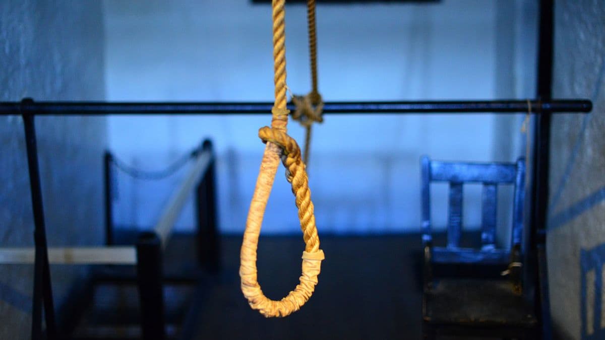Chennai Suicide: कर्ज के बोझ के चलते ख़ुदकुशी या हत्या? चेन्नई में घर से पति, पत्नी और उनके दो बेटों के शव बरामद, जांच में जुटी पुलिस