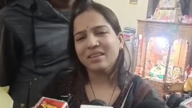 VIDEO: 12 घंटे बाद ग्वालियर से किडनैप हुए बच्चे को पुलिस ने ढूंढ निकाला, बेटे के मिलने पर छलक पड़े मां के आंसू, आईजी और एसपी ने सुरक्षित माता पिता को लौटाया