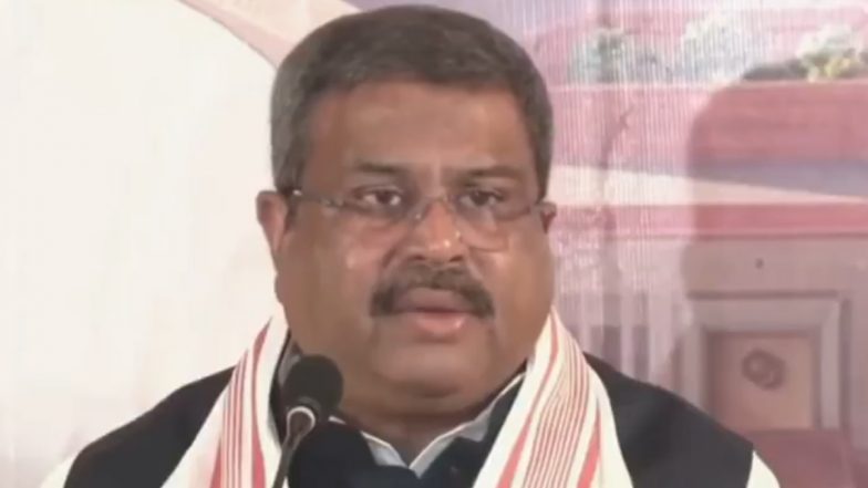दिल्ली के लोगों ने नकारात्मक राजनीति को हराकर 'डबल इंजन सरकार' का विकास चाहा: धर्मेंद्र प्रधान