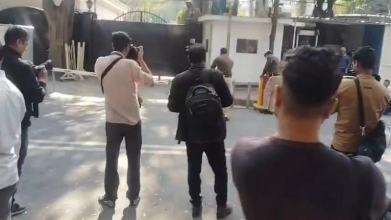 Delhi 'Sheeshmahal' Row: पत्रकारों को 'शीशमहल' दिखाएगी बीजेपी, केजरीवाल पर लगाया जनता के पैसे का दुरुपयोग करने का आरोप; जानें पूरा मामला (Watch Video)