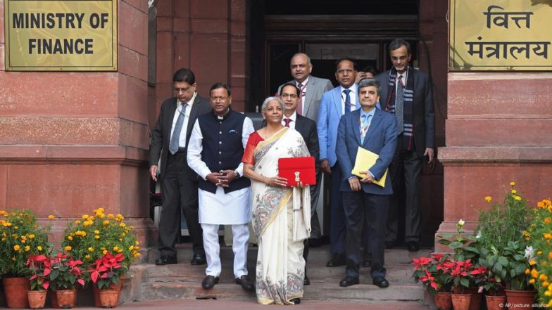 बजट में मध्यम वर्ग को राहत, असल में कितना फायदा होगा?