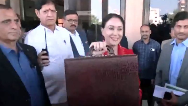Rajasthan Budget 2025: राजस्थान सरकार आज पेश करेगी दूसरा बजट, लोगों को वित्त मंत्री दीया कुमारी से बड़ी उम्मीदें