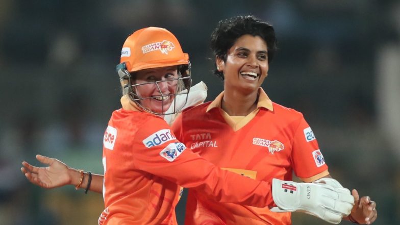 GG W vs RCB W, 1st Match Live Score Update: आरसीबी की पारी लड़खड़ाई, सयाली सतघरे ने एलिस पेरी को बनाया अपना शिकार