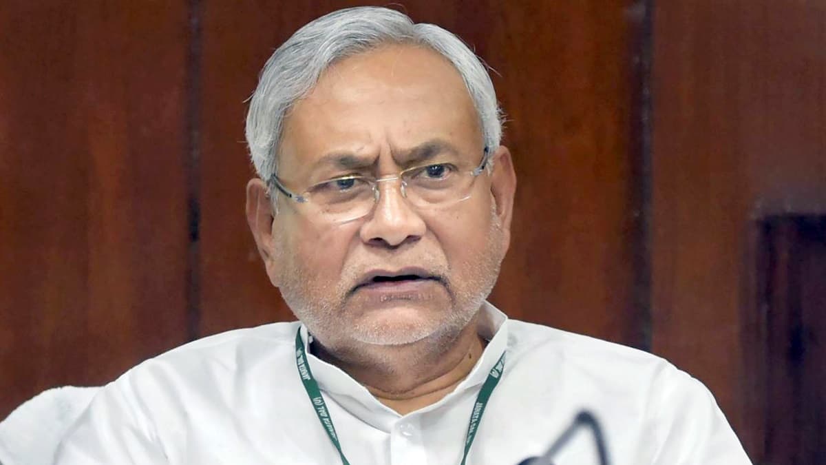 Bihar: 'हम एनडीए के साथ हैं और आगे भी रहेंगे', नीतीश कुमार ने फिर दिया भरोसा