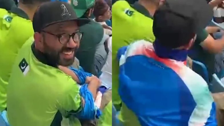 Pakistan Fan Switches to India Team Jersey in Dubai: दुबई में IND vs PAK लाइव मैच के दौरान पाकिस्तानी फैन ने बदली टीम, पहनी भारतीय क्रिकेट टीम की जर्सी, देखें वायरल वीडियो