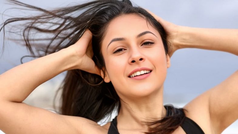 Shehnaaz Gill के बोल्ड बीच लुक पर मचा बवाल, यूजर्स बोले - &lsquo;यह हमारी संस्कृति नहीं है&rsquo; (View Pics)