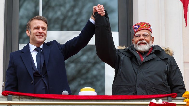 पीएम मोदी ने फ्रांस के राष्ट्रपति मैक्रों को भेंट की भारत की सदियों पुरानी कला से बनी अनमोल मूर्ति, फर्स्ट लेडी दिया ये गिफ्ट