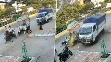 Accident Caught on Camera: रायपुर में तेज रफ्तार पिकअप ने कई लोगों को रौंदा, सीसीटीवी फुटेज आया सामने