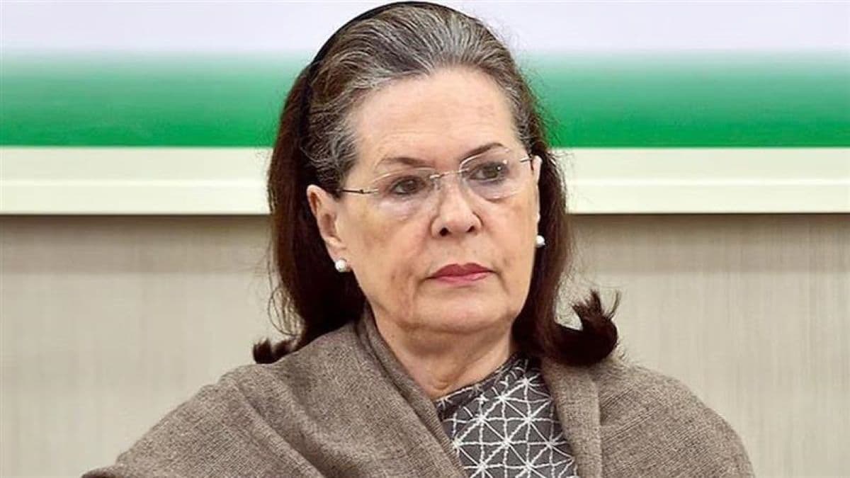 Sonia Gandhi Admitted: सोनिया गांधी गंगाराम अस्पताल में भर्ती, डॉक्टरों की टीम कर रही निगरानी