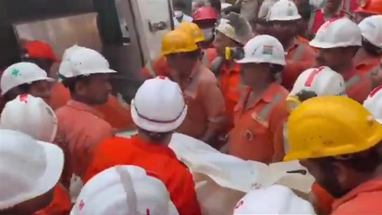Telangana Tunnel Rescue: तेलंगाना सुरंग हादसे पर बड़ा अपडेट; रेस्क्यू टीम को 16 दिन बाद मिला एक शव, अन्य मजदूरों की तलाश जारी (Watch Video)