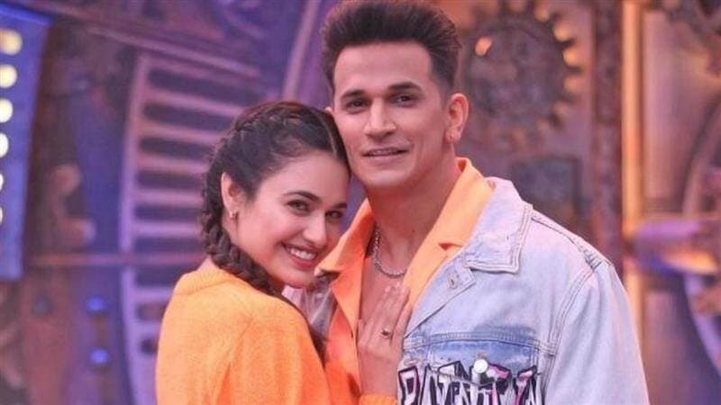 Yuvika Chaudhary Breaks Silence on Divorce Rumours: युविका चौधरी ने प्रिंस नरूला संग तलाक की अफवाहों पर तोड़ी चुप्पी, बोलीं - 'हर बात पर सफाई देने की जरूरत नहीं' Yuvika Chaudhary Breaks Silence on Divorce Rumours: युविका चौधरी ने प्रिंस नरूला संग तलाक की अफवाहों पर तोड़ी चुप्पी, बोलीं - 'हर बात पर सफाई देने की जरूरत नहीं'