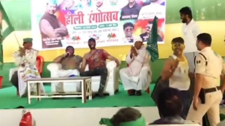 VIDEO: 'ठुमके लगाओ वरना सस्पेंड हो जाओगे': होली पर बौराए आरजेडी नेता तेजप्रताप यादव, पब्लिक के बीच पुलिसवाले को दे डाली धमकी