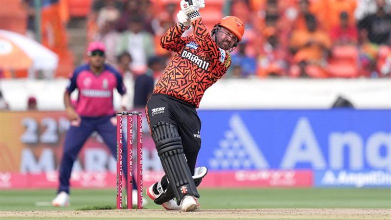 SRH vs RR IPL 2025: ट्रेविस हेड ने जोफ्रा आर्चर की गेंद पर लगाया 105 मीटर लंबा छक्का सिक्स, एक ओवर में बटोरे कुल 23 रन, देखें वीडियो
