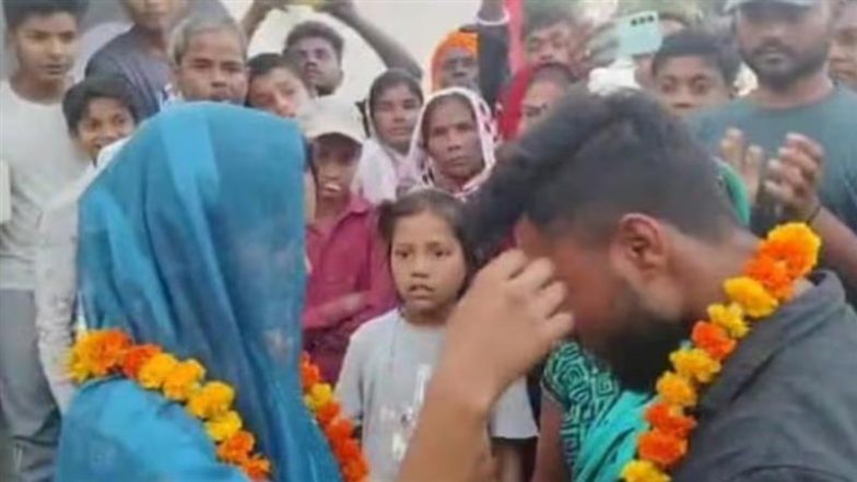 Uttar Pradesh: संत कबीर नगर में पति ने पत्नी की प्रेमी से करवाई शादी, कहा- 'बच्चों को मैं अकेले पाल लूंगा'
