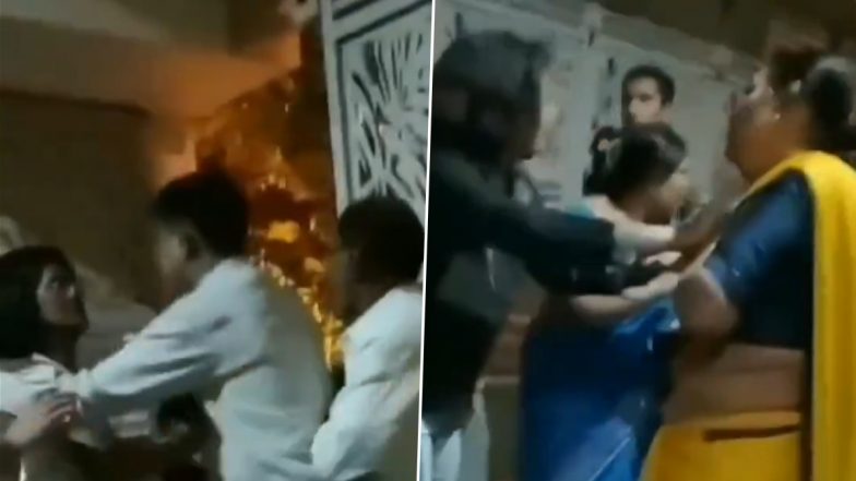 VIDEO: 'सास का मंगलसूत्र खींचा, ससूर को लात मारी': बेंगलुरु में सरकारी अस्पताल की डॉक्टर पर लगे गंभीर आरोप, केस दर्ज