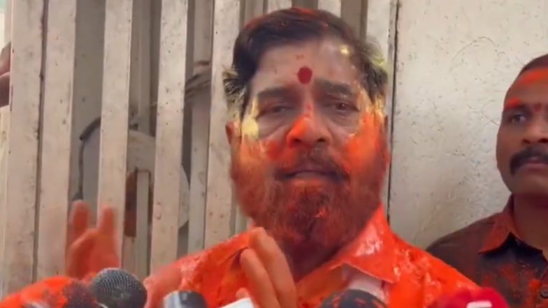 Deputy Chief Minister Eknath Shinde: महाराष्ट्र के उपमुख्यमंत्री एकनाथ शिंदे ने मनाई कार्यकर्ताओं और परिवार के साथ होली, कहा.. राज्य के सभी दुख और संकट दूर हो जाएं (Watch Video)