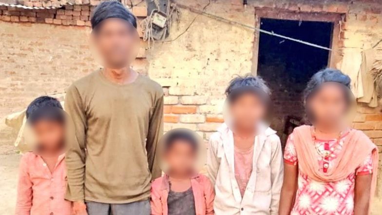 Uttar Pradesh: श्रावस्ती में महिला 4 बच्चे और पति को छोड़कर गांव के युवक के साथ गहने और पैसे लेकर भागी, घरवाले परेशान