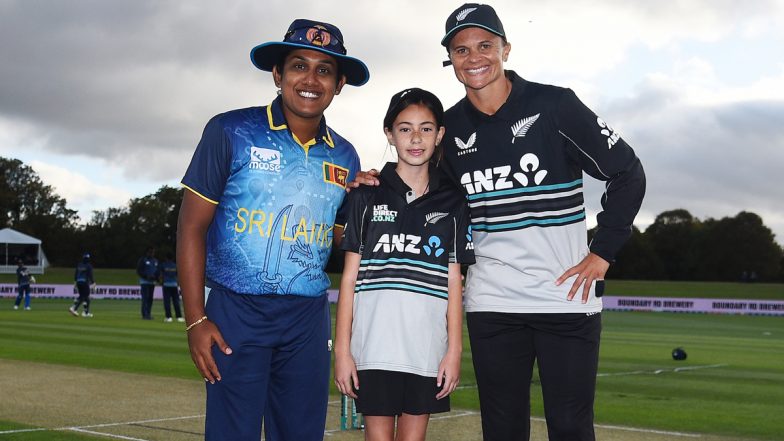 NZ W vs SL W 1st T20 2025 Scorecard: न्यूजीलैंड की टीम ने श्रीलंका को दिया 102 रन का टारगेट, मालकी मदारा ने चटकाई तीन विकेट