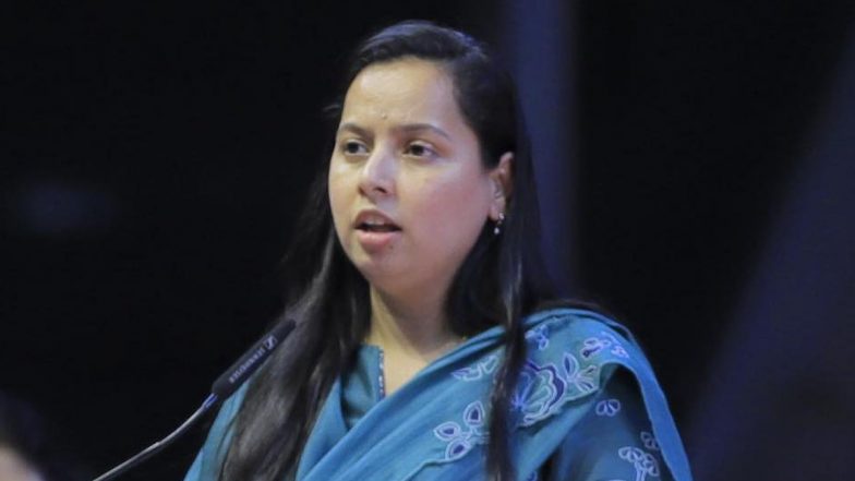 Ladki Bahin Yojana: क्या रायगढ़ जिले की 15,000 से अधिक महिलाएं 'लाडकी बहिन' योजना से अपात्र हुई? मंत्री अदिति तटकरे ने दी ये सफाई, जानें क्या कहा