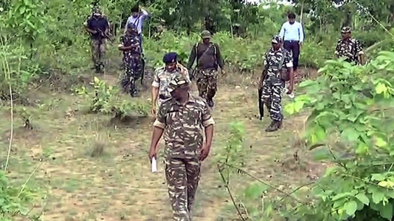Sukma Encounter: सुकमा मुठभेड़ में 16 नक्सली ढेर, भारी मात्रा में हथियार और विस्फोटक बरामद