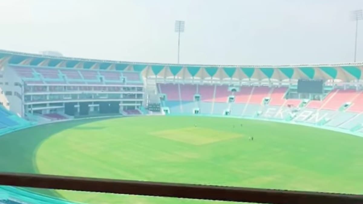 LSG vs PBKS IPL 2025, Lucknow Weather & Pitch Report: एकाना क्रिकेट स्टेडियम में रन बरसाएंगे लखनऊ सुपर जायंट्स और पंजाब किंग्स के खिलाड़ी या बारिश बिगाड़ेगी खेल? जानिए कैसा रहेगा मौसम और पिच का मिजाज LSG vs PBKS IPL 2025, Lucknow Weather & Pitch Report: एकाना क्रिकेट स्टेडियम में रन बरसाएंगे लखनऊ सुपर जायंट्स और पंजाब किंग्स के खिलाड़ी या बारिश बिगाड़ेगी खेल? जानिए कैसा रहेगा मौसम और पिच का मिजाज