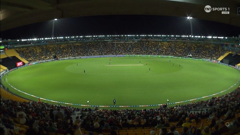 NZ vs PAK 2025, Sky Stadium Pitch Stats & Records: वेलिंग्टन में खेला जाएगा पाकिस्तान बनाम न्यूज़ीलैंड 5वां टी20, मैच से पहले जानें स्काई स्टेडियम की पिच रिकॉर्ड्स, मोस्ट रन, विकेट समेत खास आंकड़े