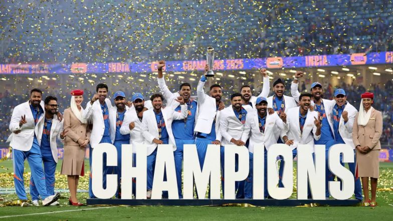 चैंपियंस ट्रॉफी जीतने के बाद BCCI ने टीम इंडिया पर की पैसों की बारिश, इतने करोड़ रुपये नकद देने का ऐलान