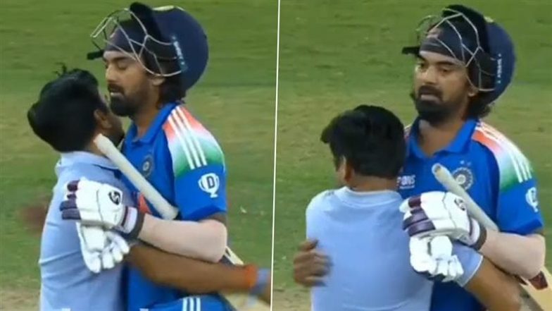 Fan Breaches Security At Dubai Stadium: दुबई स्टेडियम में फैन ने तोड़ी सुरक्षा, KL राहुल को लगाया गले, भारत की जीत के जश्न में मची हलचल, देखें वीडियो