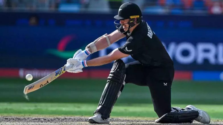 IND vs NZ, Michael Bracewell Half Century: डेरिल मिशेल के बाद माइकल ब्रेसवेल ने भी ठोका अर्धशतक, न्यूजीलैंड की टीम का स्कोर 250 के करीब