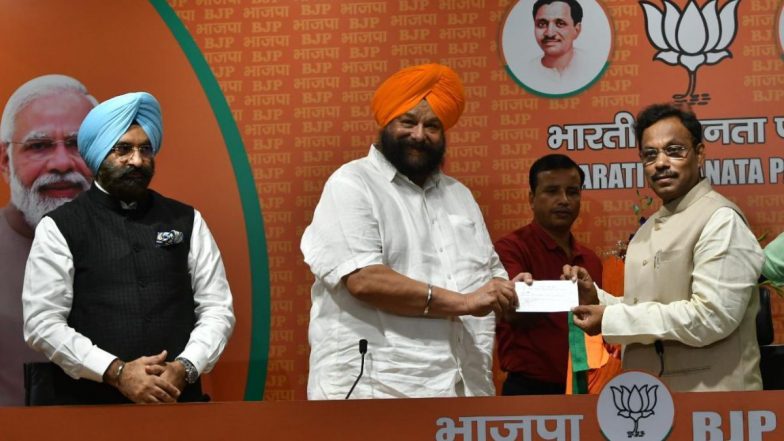 Delhi Nameplate Controversy: नवरात्र-ईद में दुकानों पर नेमप्लेट लगाने की मांग, BJP विधायक तरविंदर ने CM रेखा को लिखा खत; फिर बढ़ सकता है विवाद